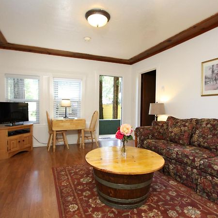 Fern Grove Cottages Герневилл Экстерьер фото